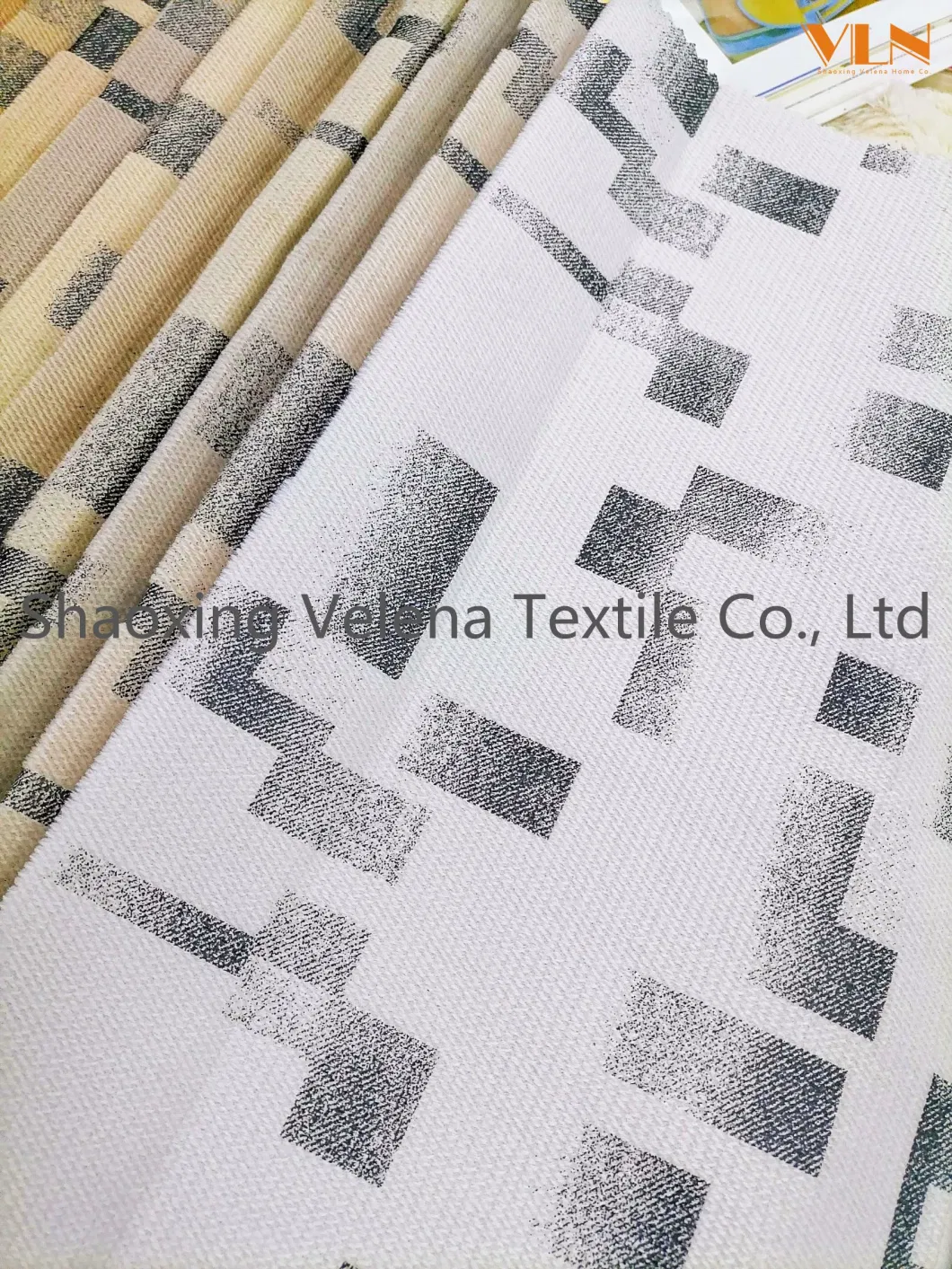 2022 Hot Sale Polyester Jaguar Twill Velvet Dyeing with Multicolor Foil Upholstery Textile Sofa Home Textile Fabric